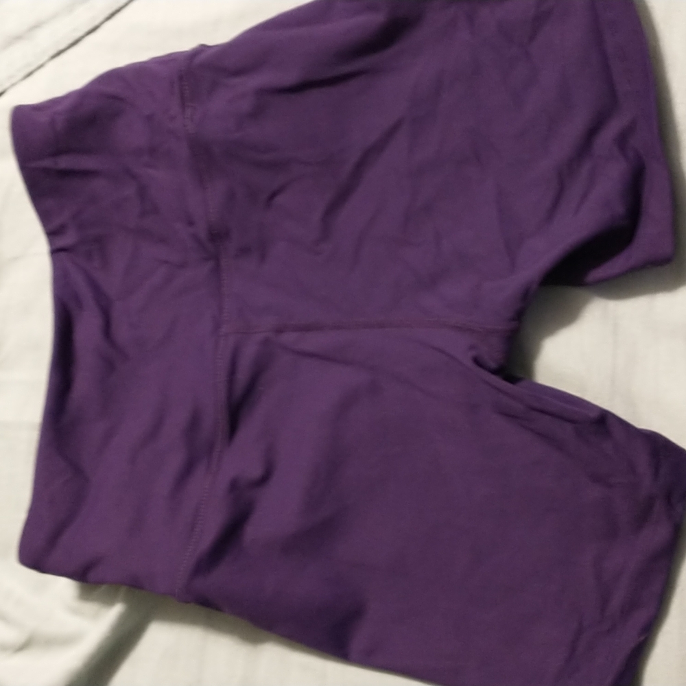 Compression workout shorts - Picture 2 of 2